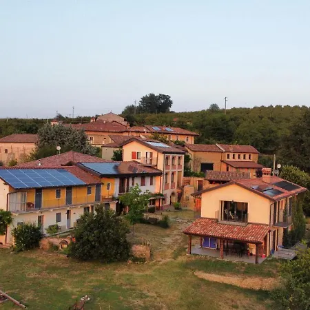 Cascina Nomade - Wine & Scenic Retreat شقة